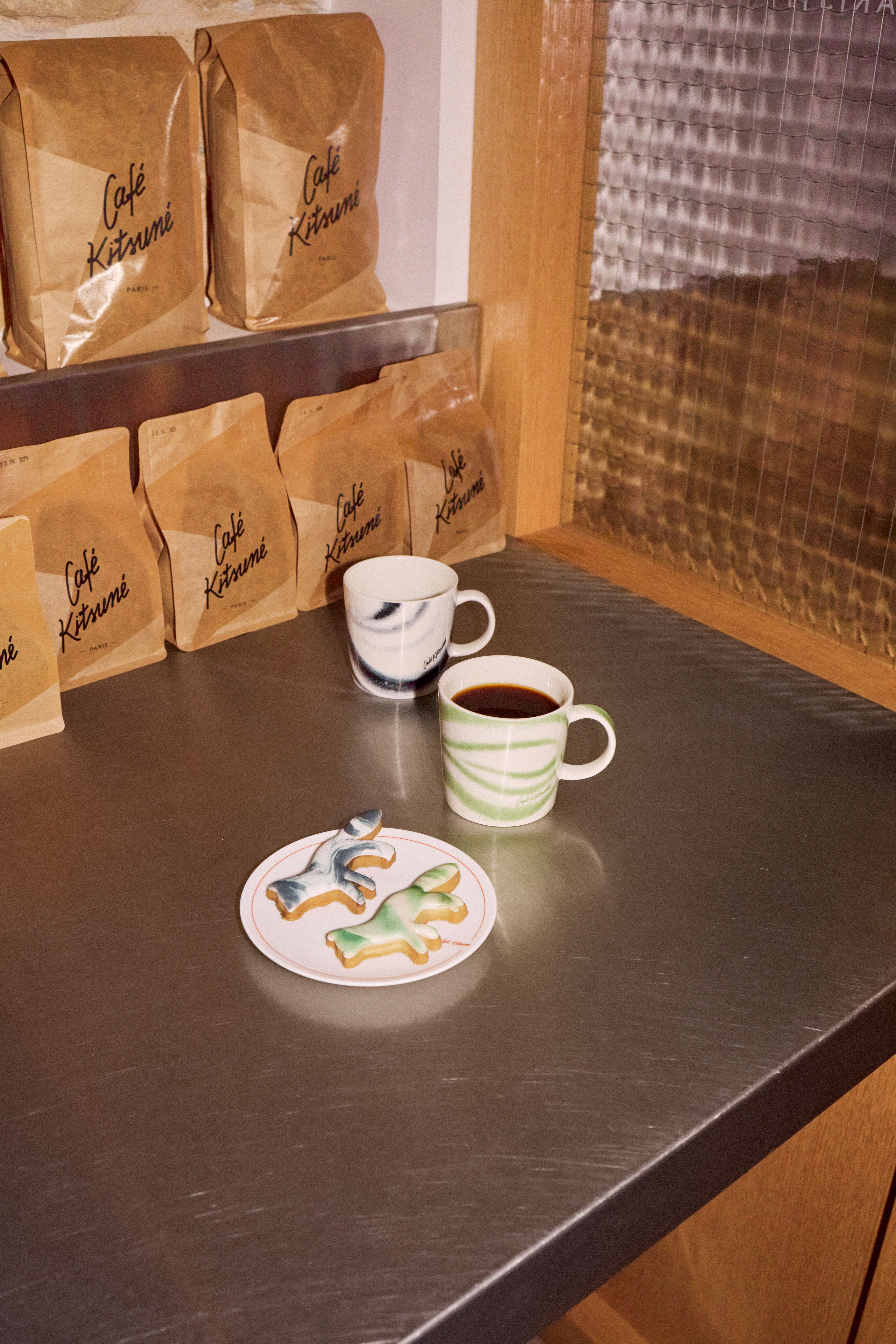 Caf&amp;eacute; Kitsun&amp;eacute; and Iittala