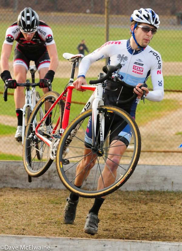 Jeremy Durrin (JAM Fund/NCC) fighting for second place with Raphael Gagne