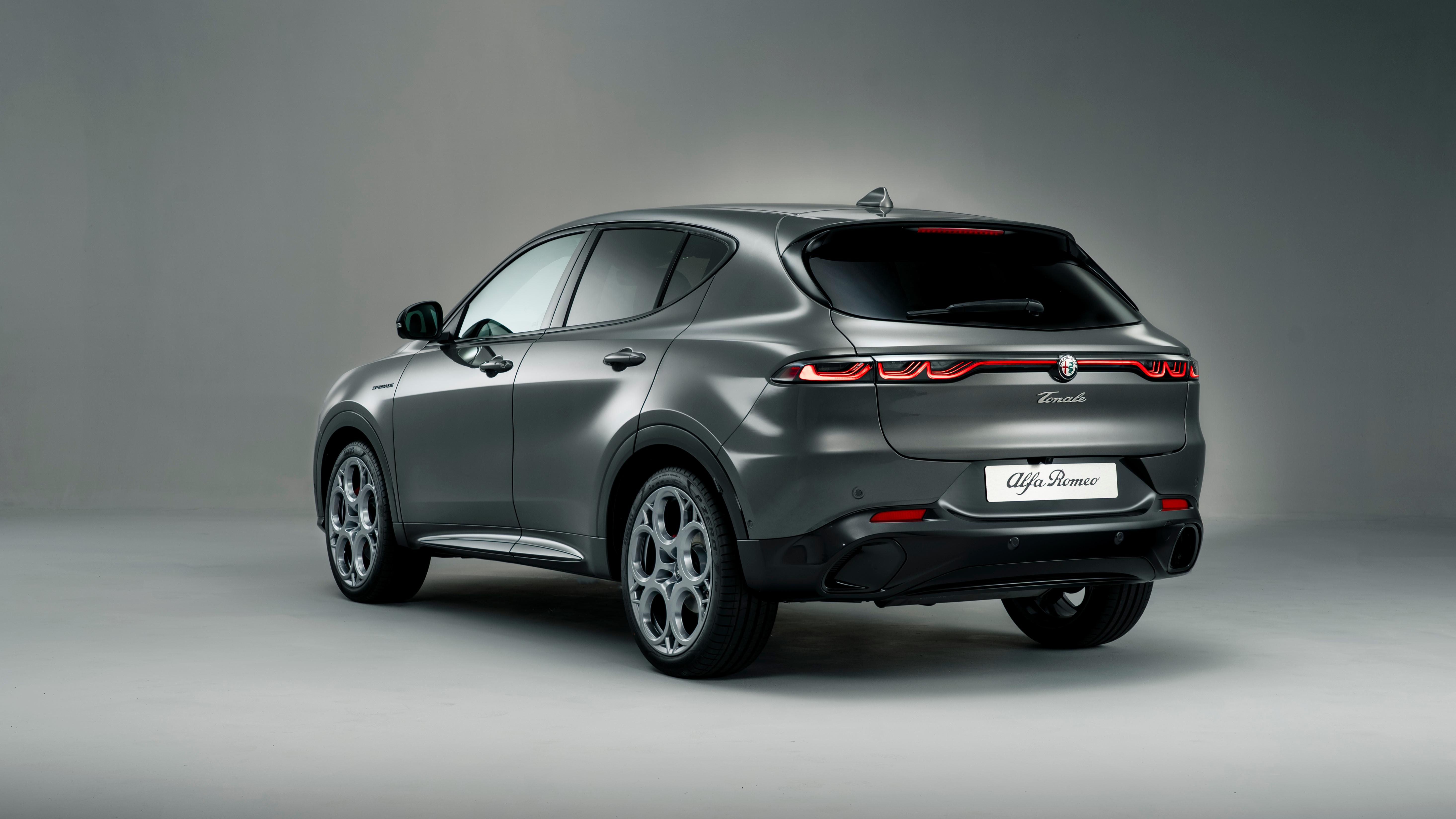 Alfa Romeo Tonale from rear
