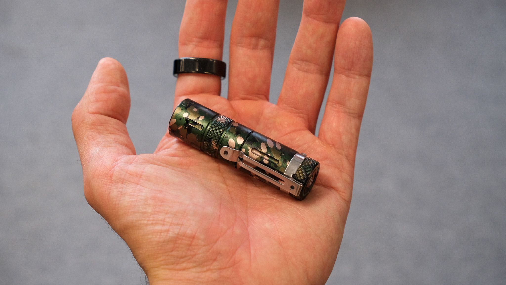 Vastlite Minima Bow LEP torch in hand