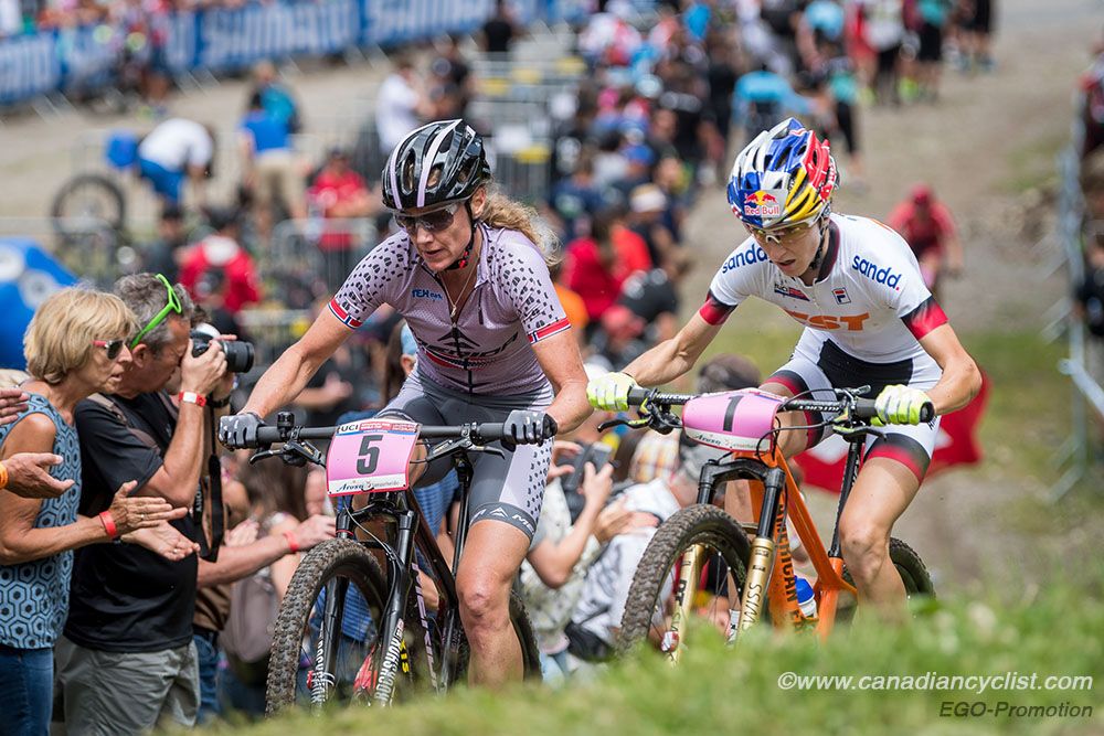 Gunn-Rita Dahle Flesjaa (Team Merida Gunn-Rita) leading Jolanda Neff (Kross Racing Team)