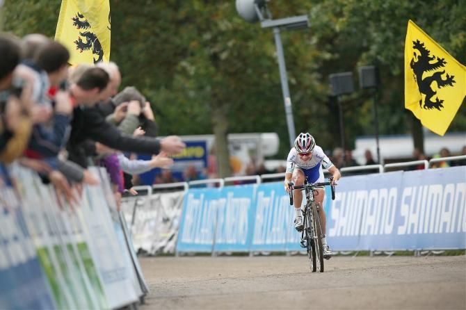Vos did not let up, even with the finish in sight.