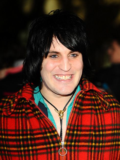 Noel Fielding &amp; Penny Smith dance for Comic Relief