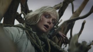 Elle Fanning as Thia in Predator: Badlands