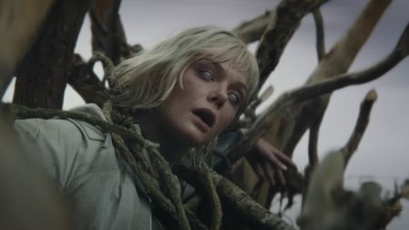 Elle Fanning as Thia in Predator: Badlands