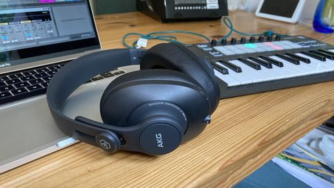 AKG K-361 BT headphones review