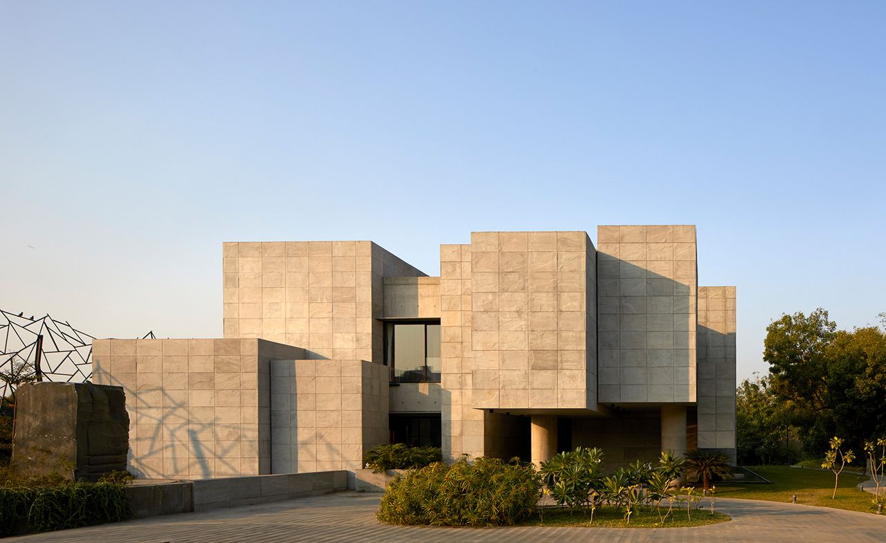 Matharoo Associates’ multi-family house in Ahmedabad