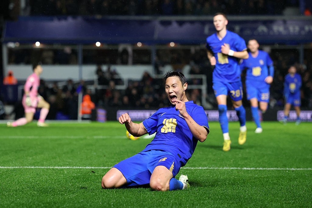 BIRMINGHAM, ENGLAND - DECEMBER 01: Paik Seung-Ho of Birmingham City celebrates scoring his team&amp;amp;apos;s first goal during the Sky Bet Championship match between Birmingham City and Watford at St Andrew&amp;rsquo;s at Knighthead Park on December 01, 2025 in Birmingham, England. (Photo by David Rogers/Getty Images)