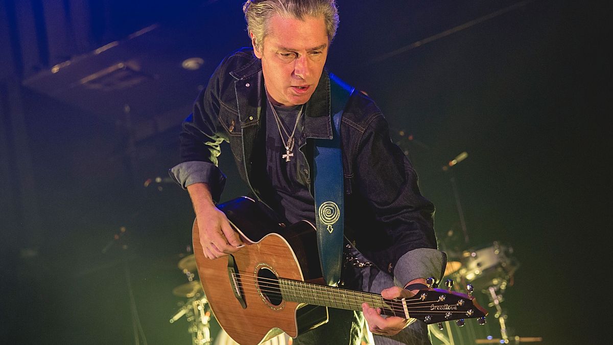 Ed Roland of Collective Soul performs in concert at Emo&#039;s on November 20, 2015 in Austin, Texas.