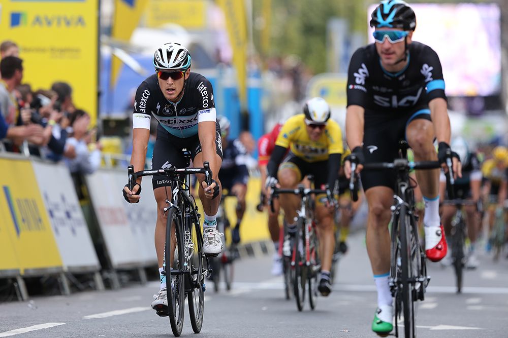 Elia Viviani and Matteo Trentin cross the line