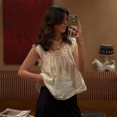 @francescasaffari wears a Dôen blouse