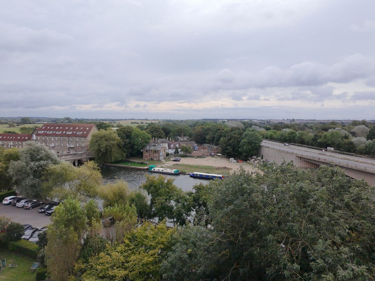 Photo of a river and trees taken with the DJI Neo