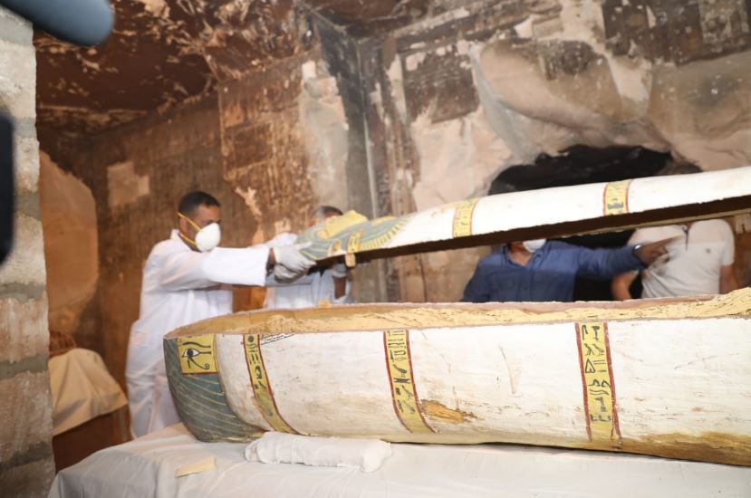 Photos: Mummies Discovered In Tombs In Ancient Egyptian City | Live Science