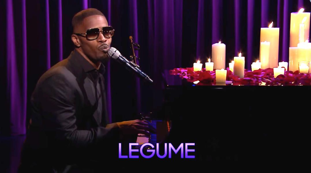 Jamie Foxx croons, tries to make &amp;#039;eucalyptus&amp;#039; and other awkward words sexy