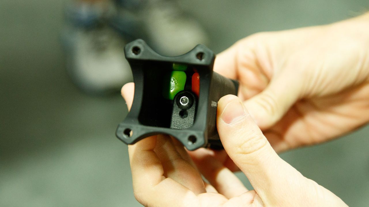 Inside, the stem's 'flex' can be tuned by swapping in various plastic wedges (included with stem)