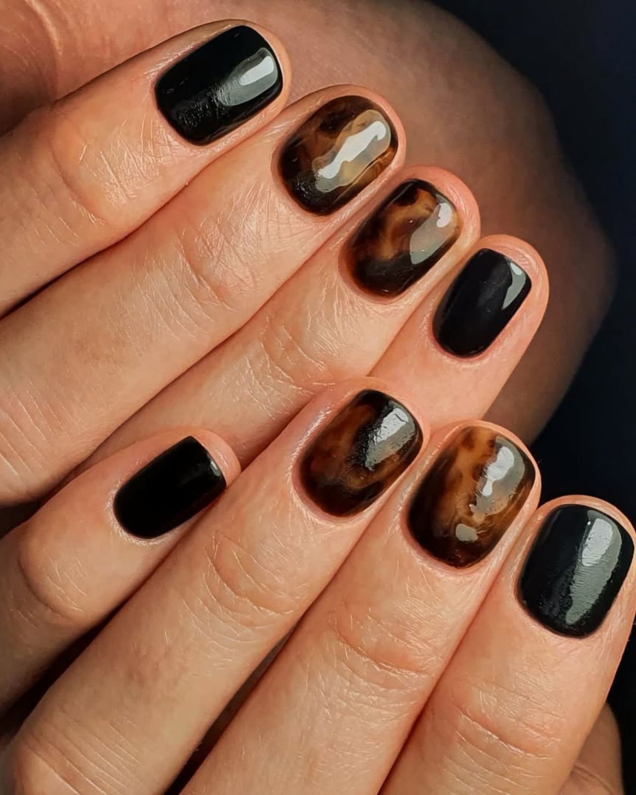 Dark Winter Nail Colours @nailsbyaimeegc