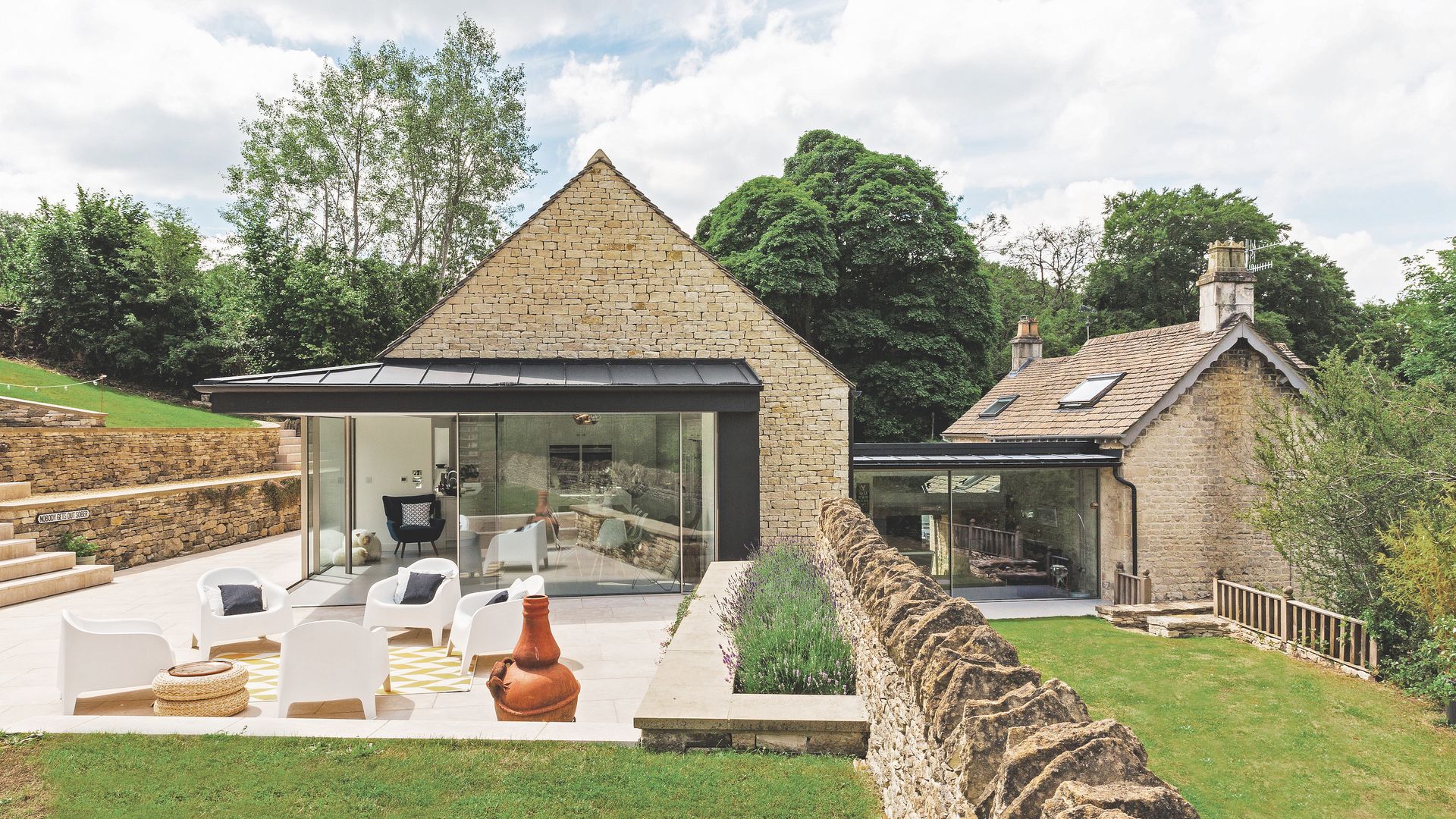 tour-this-modern-extension-to-an-idyllic-cotswolds-cottage-homebuilding