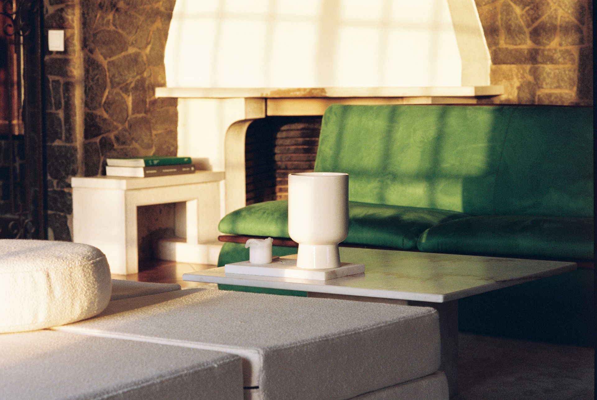 O interior do Marquee Hotel, filmado por Michael Christensen