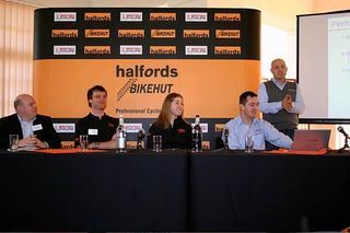 Team Halfords Bikehut General Manager Dave Brailsford (right) explains the team's philosophy.