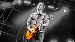 Chris Buck playing Bernie Marsden's 1959 Beast Gibson Les Paul Standard