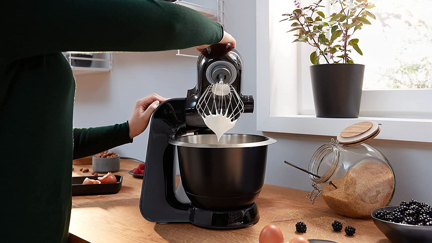 Bosch MUM59340GB Kitchen Machine review superb food processor is also