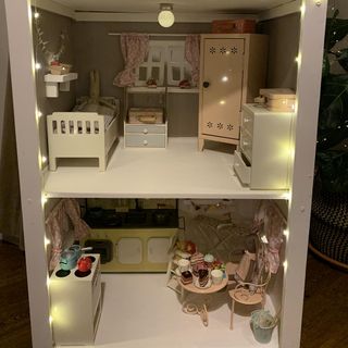 dolls house bedroom and kitchen with lights