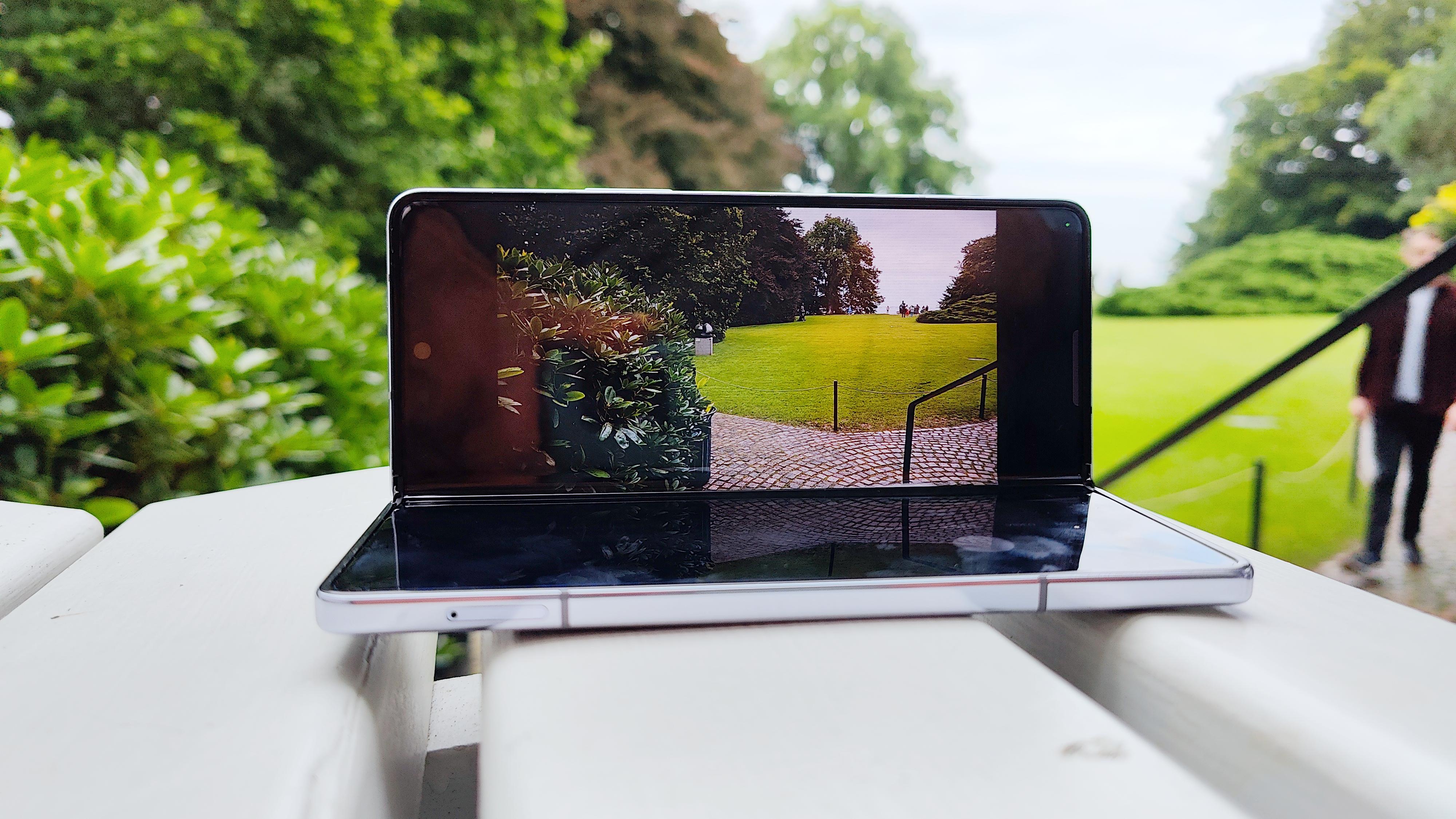 Galaxy Z Fold 5