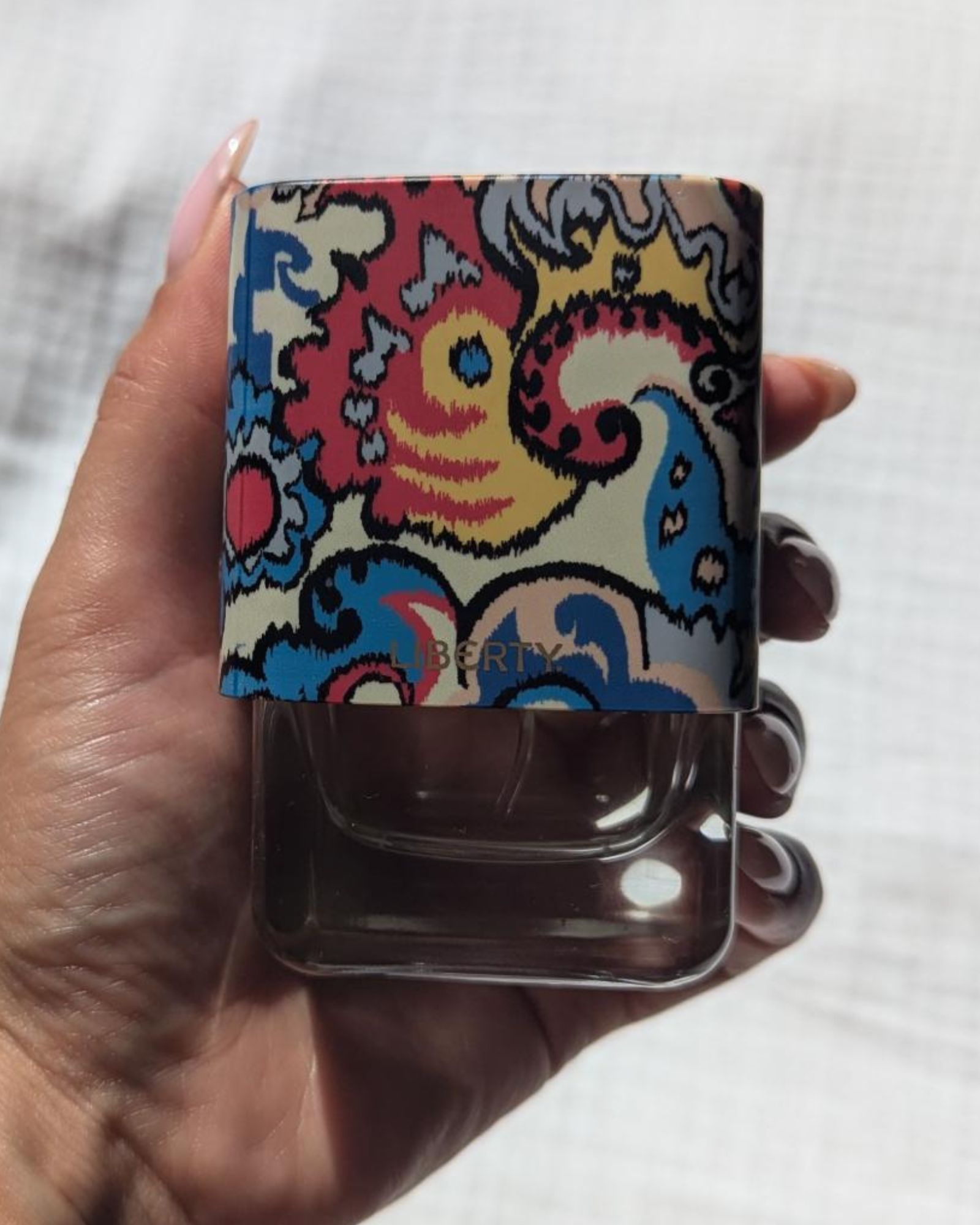 HeLeVwptTnbEFL4w3R5HcR كل عطر lbty ، تصنف من قبل محرر الجمال