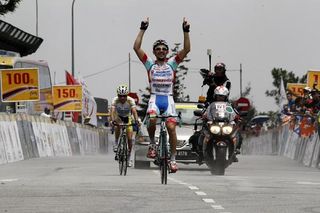José Serpa (Androni Giocattoli) wins the Genting Highlands stage for the fourth time.