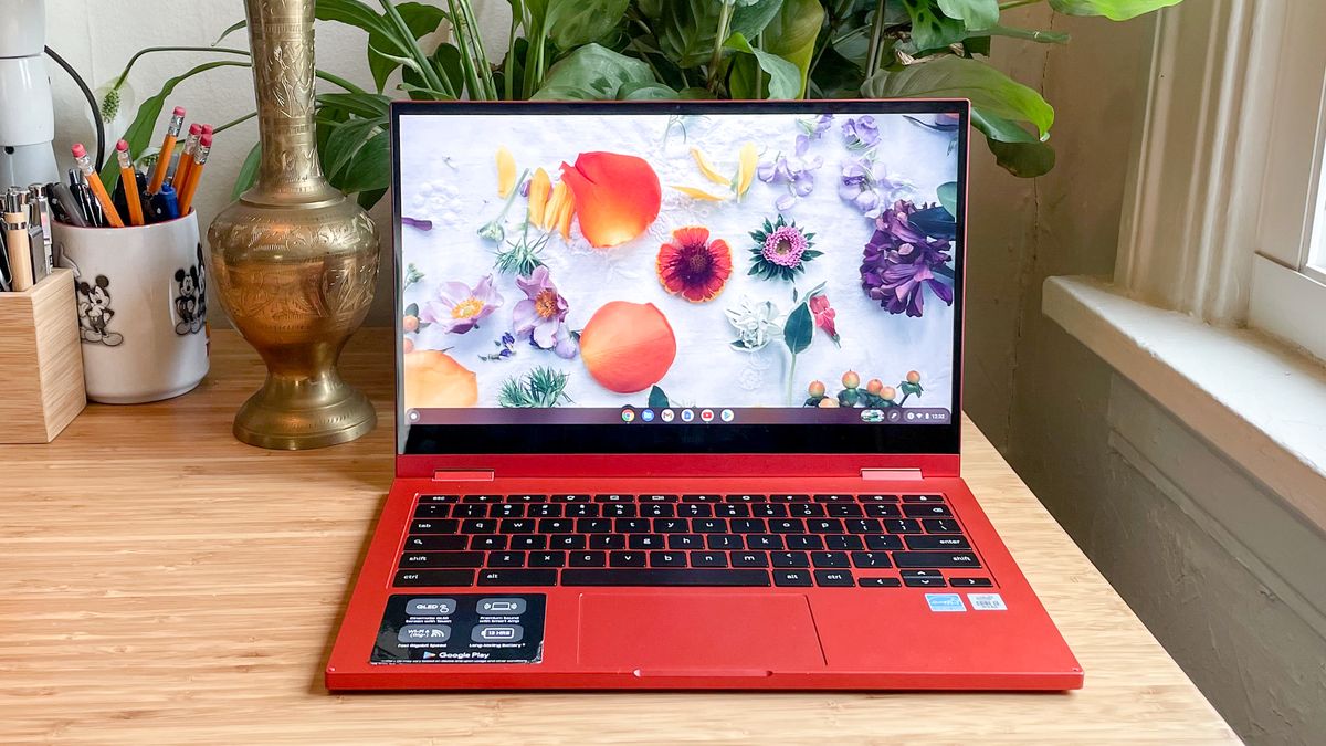 Best 2-in-1 laptop in 2024 - our top convertible picks - PC Guide