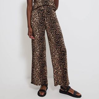 Leopard print wide-leg trousers