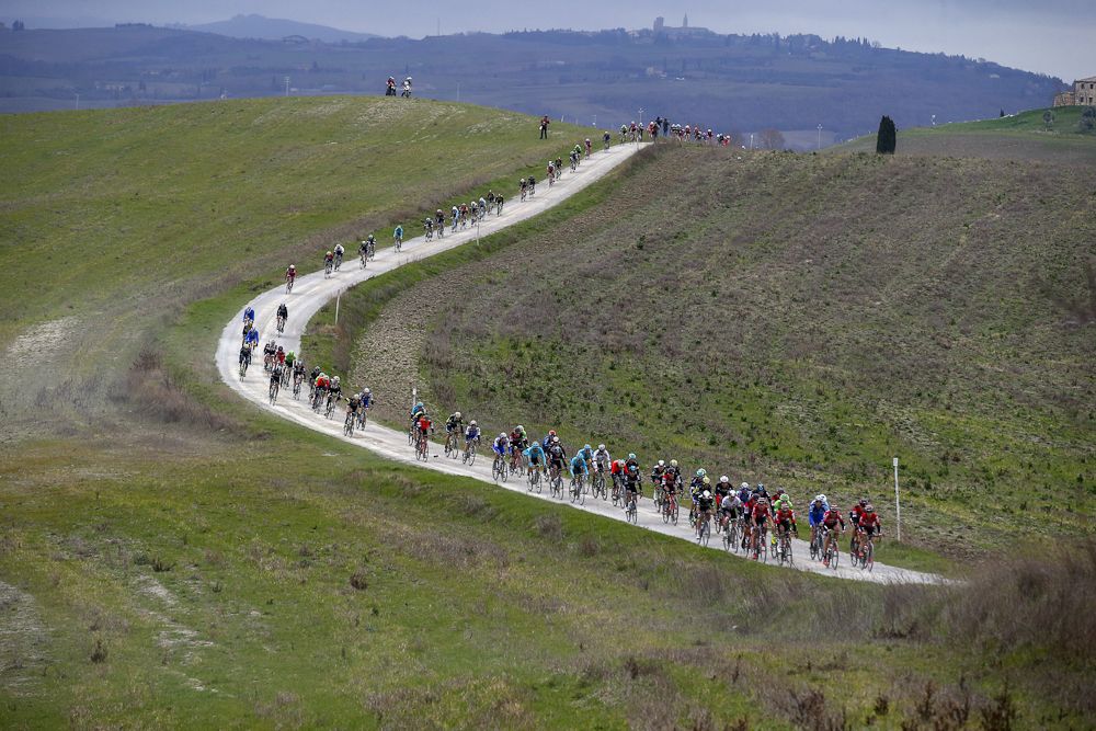 Scenery along the route of Strade Bianche