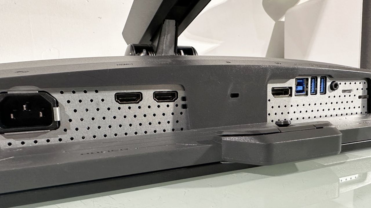 Asus ROG Strix OLED XG32UQWMS