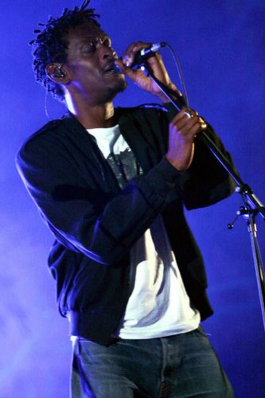 50-song-lyrics-to-start-your-day-with-36-1556678861-3Pha-column-width-inline