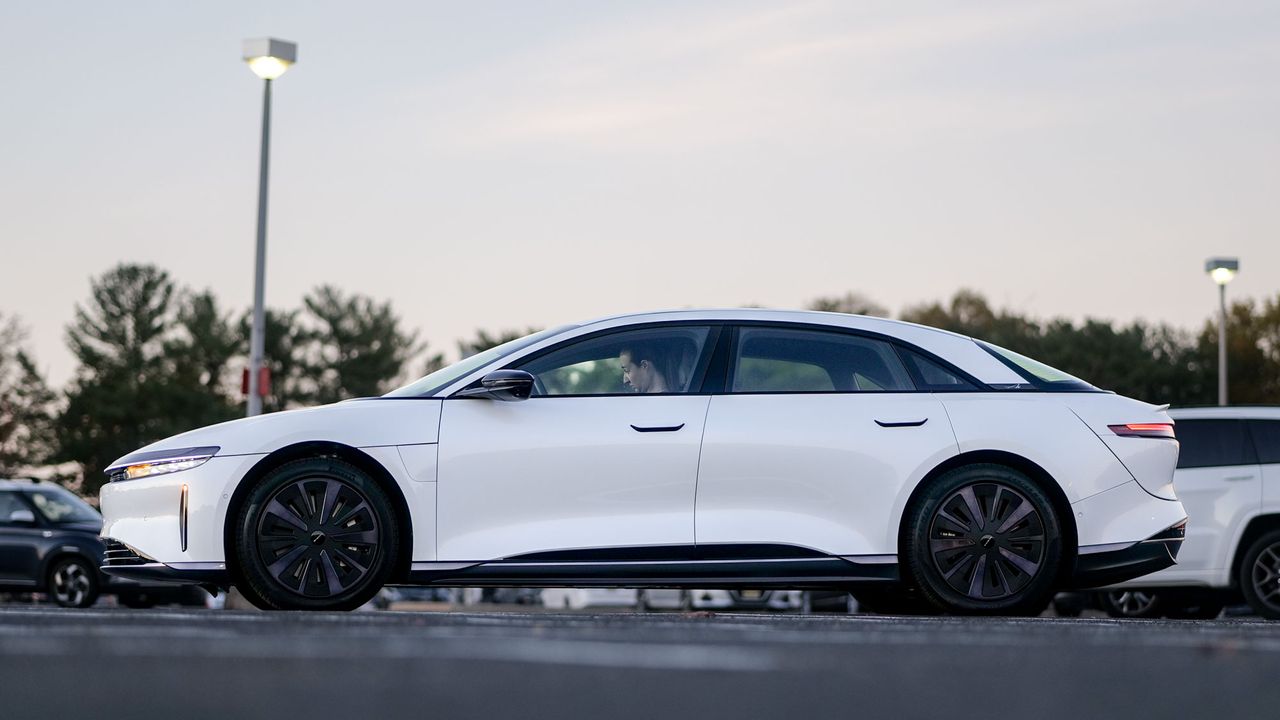 2025 Lucid Air Pure test drive.