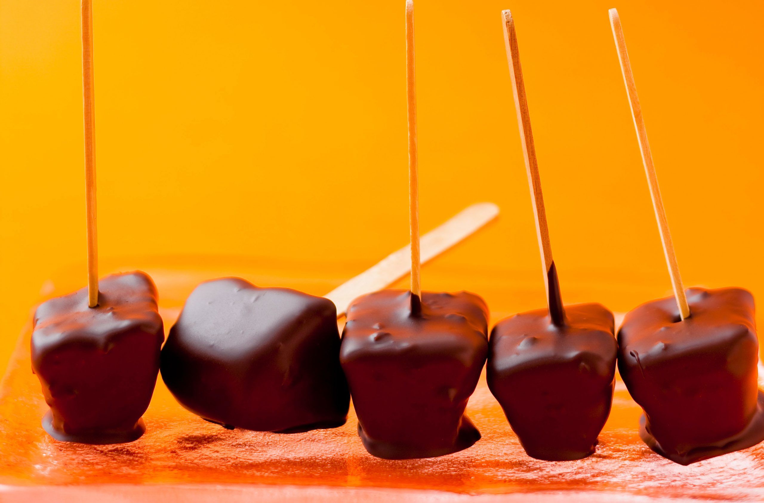 Fizzy chocolate cubes recipe