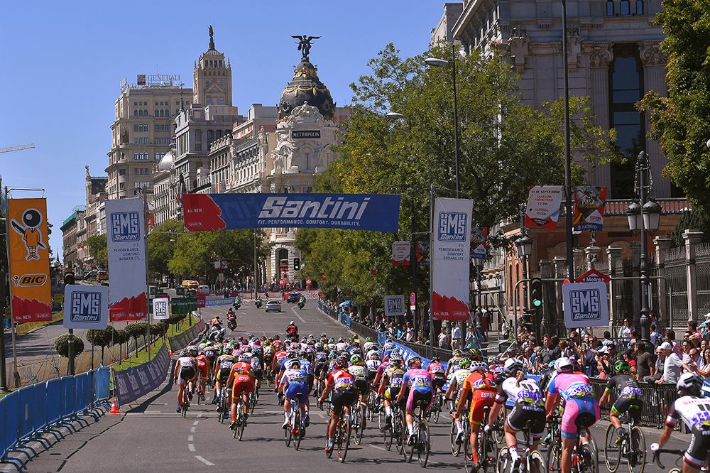 The women's peloton in Madrid