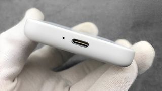 Fake MagSafe battery pack with USB-C