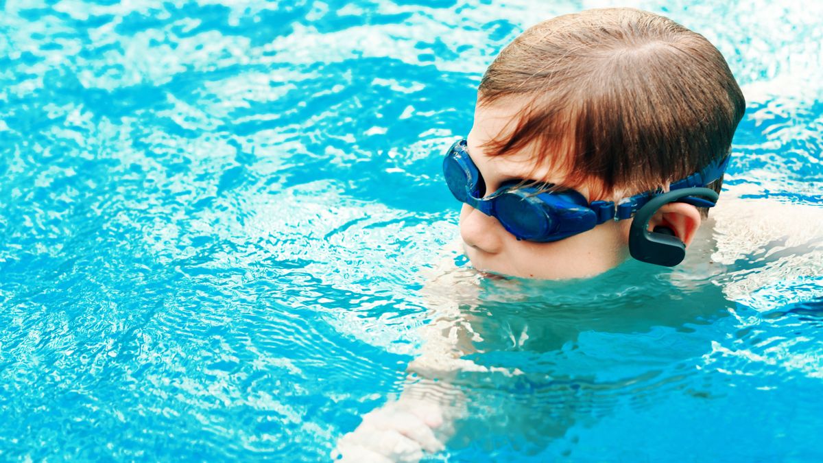 How to get a pair of waterproof headphones for under $100