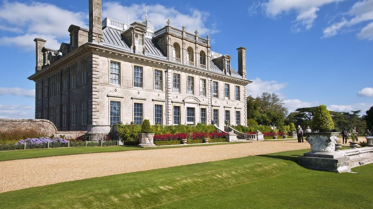 The front garden and front part of Kingston Lacy