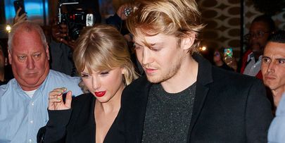 Is Taylor Swift Engaged? 'Miss Americana' Shows Her Wearing a Ring ...