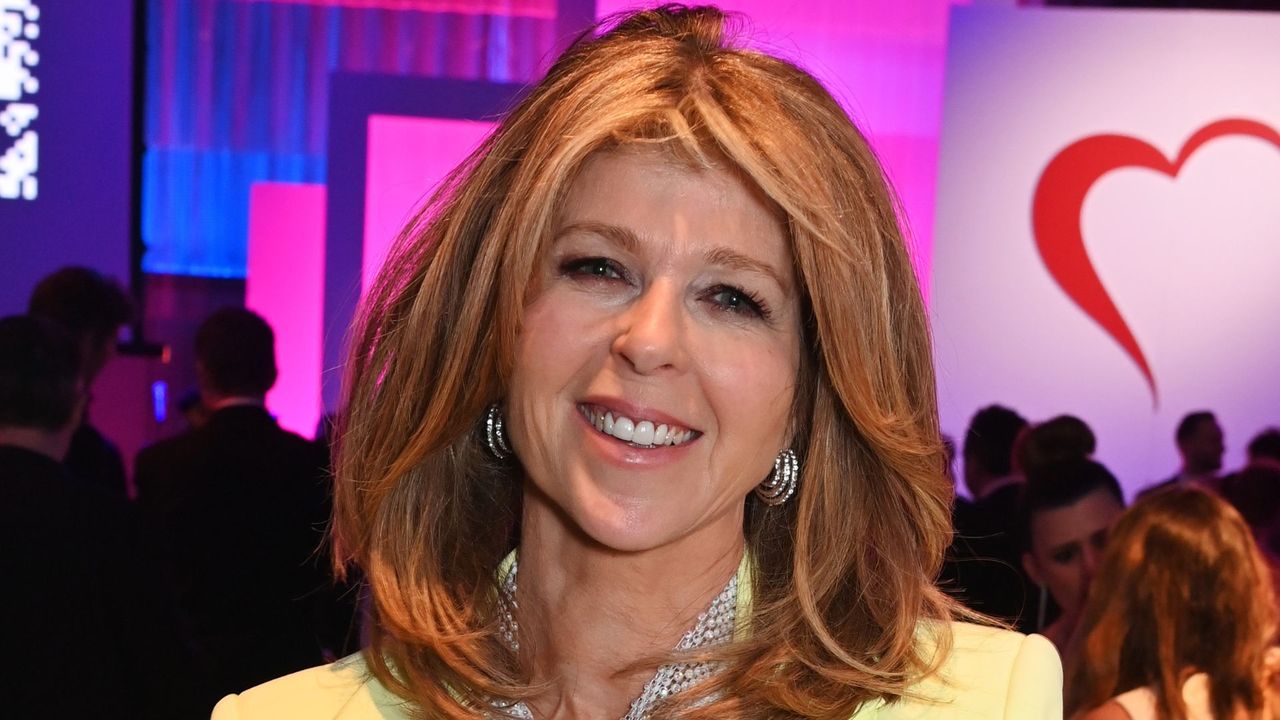 Kate Garraway headshot