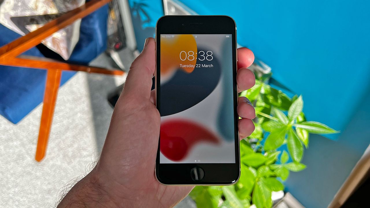 Apple iPhone SE 2022 review
