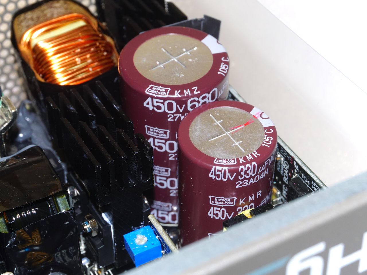FSP Hydro Ti Pro 1000W PSU