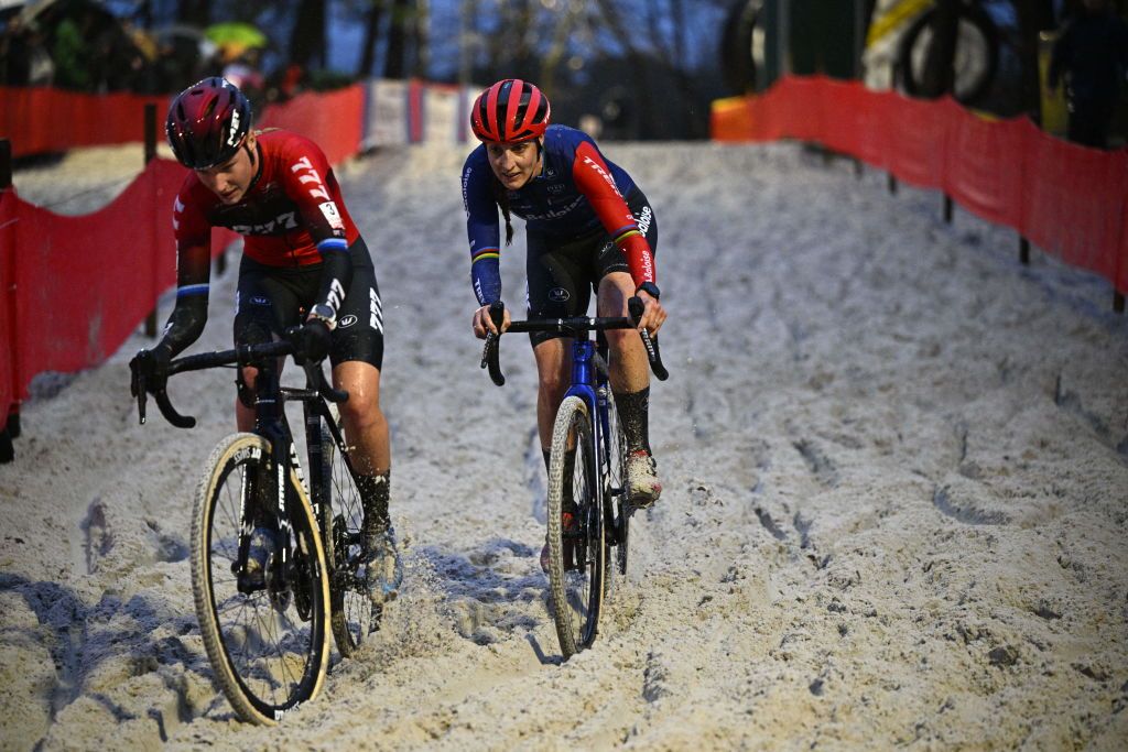 Dutch Annemarie Worst L and Dutch Lucinda Brand R compete during the womens elite race of the Zilvermeer Mol cyclocross cycling event race 58 in the Exact Cross competition in Mol on December 23 2022 Belgium OUT Photo by JASPER JACOBS BELGA AFP Belgium OUT Photo by JASPER JACOBSBELGAAFP via Getty Images