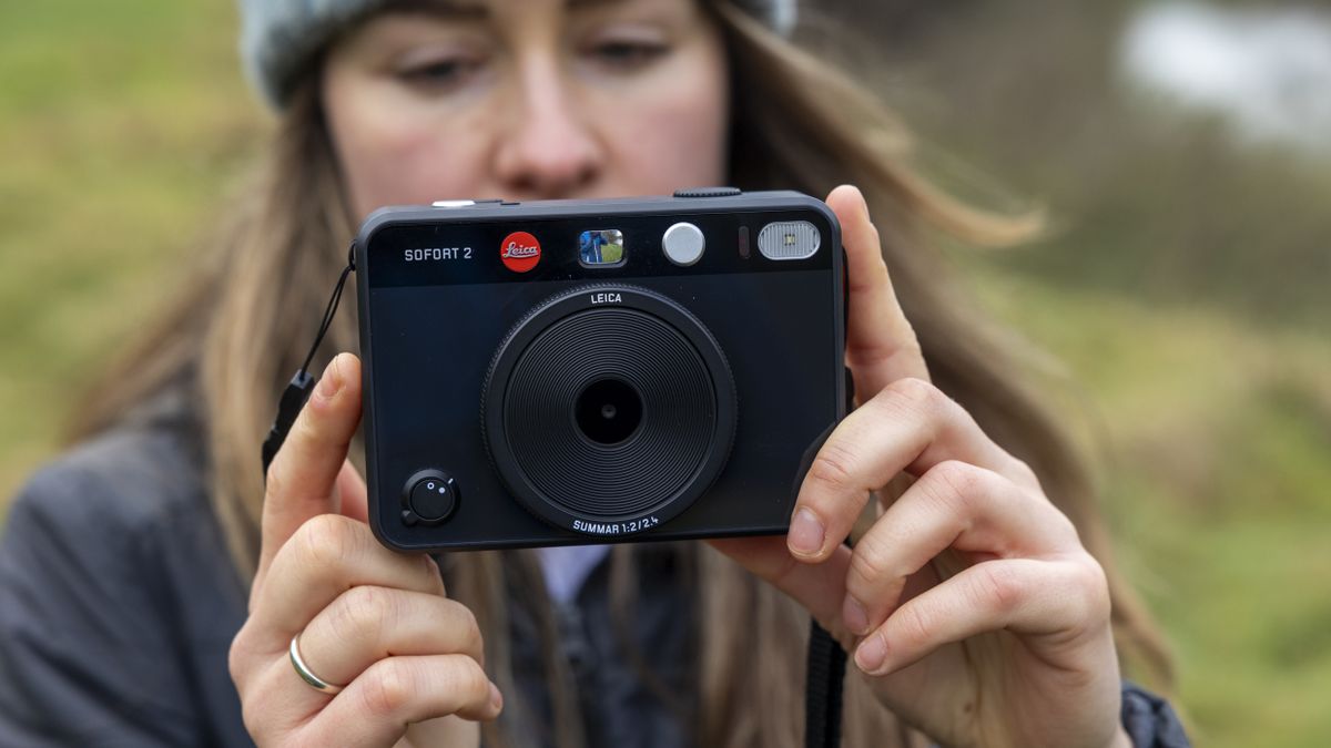 Leica Sofort 2 review the classiest hybrid instant camera of them all