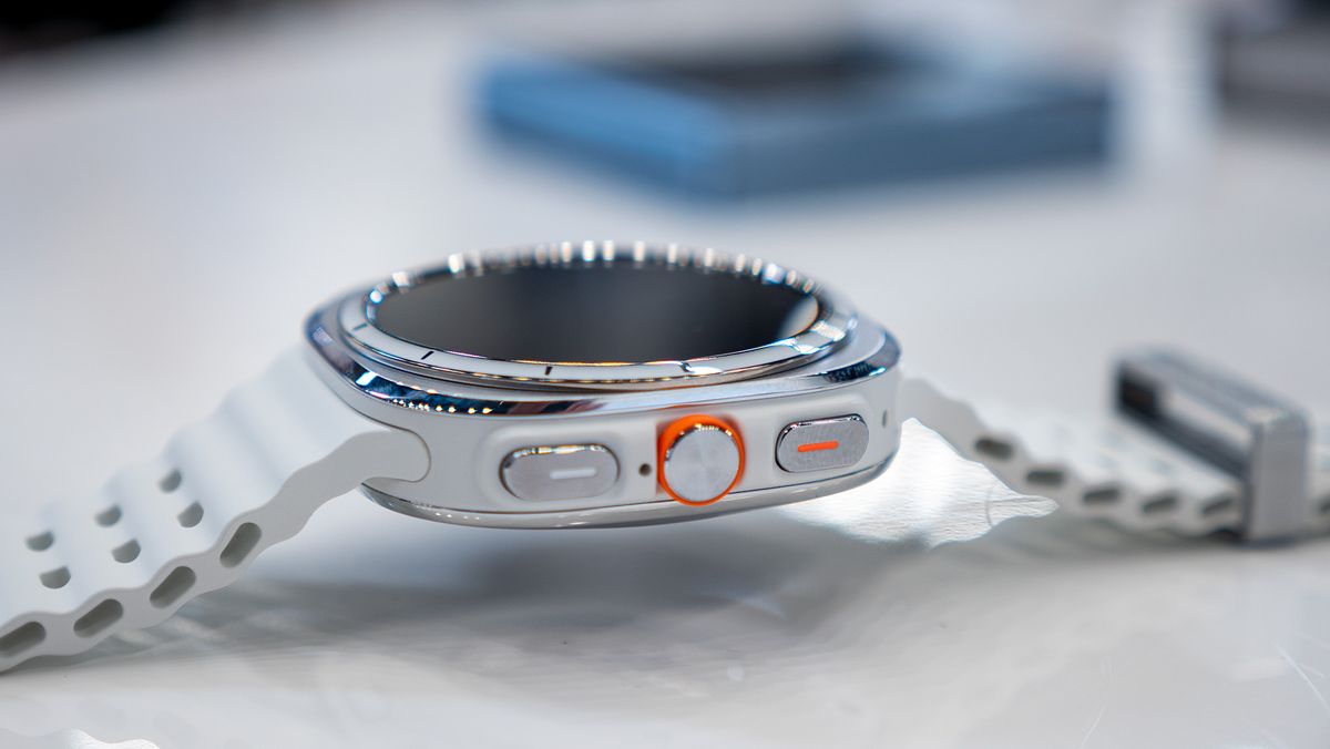 The side buttons of the Samsung Galaxy Watch Ultra
