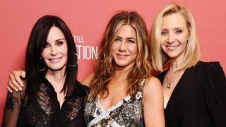 beverly hills, california november 07 l r courteney cox, winner of the artists inspiration award jennifer aniston and lisa kudrow attend sag aftra foundations 4th annual patron of the artists awards at wallis annenberg center for the performing arts on november 07, 2019 in beverly hills, california photo by gregg deguiregetty images for sag aftra foundation