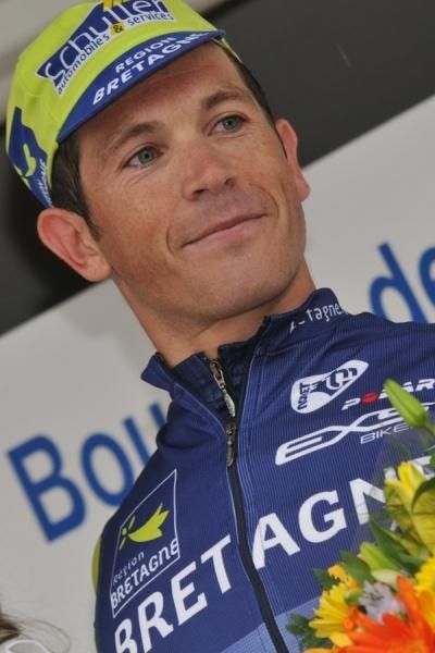 A happy Jean-Luc Delpech.