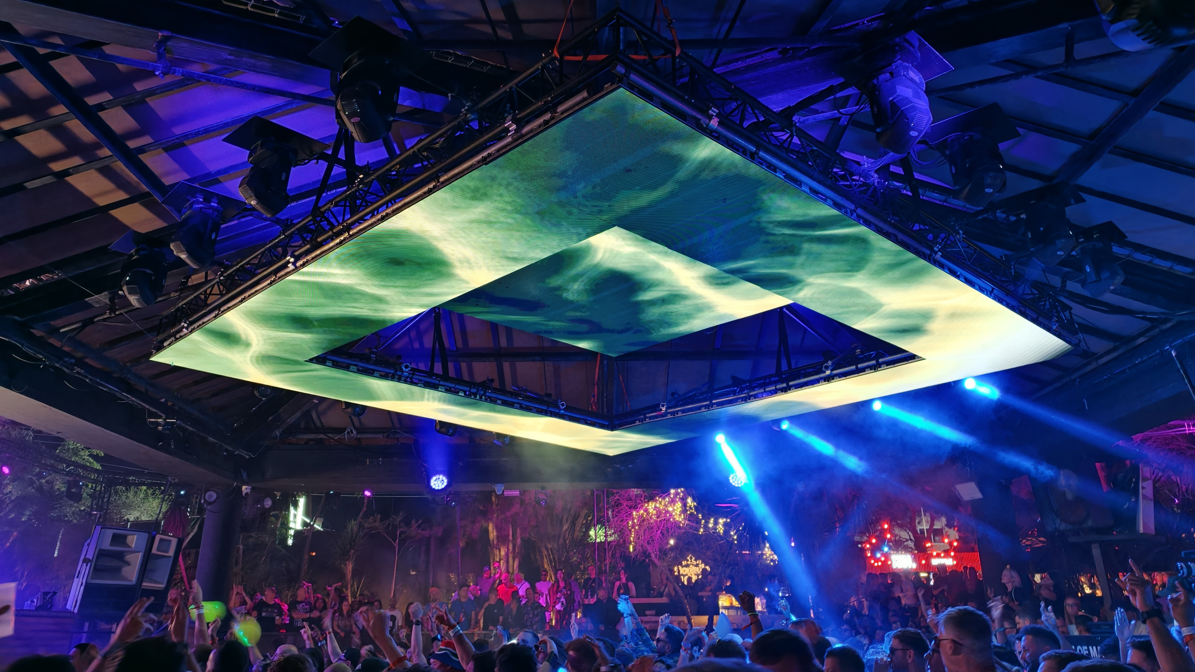 Oppo Find X9 Pro camera review sample